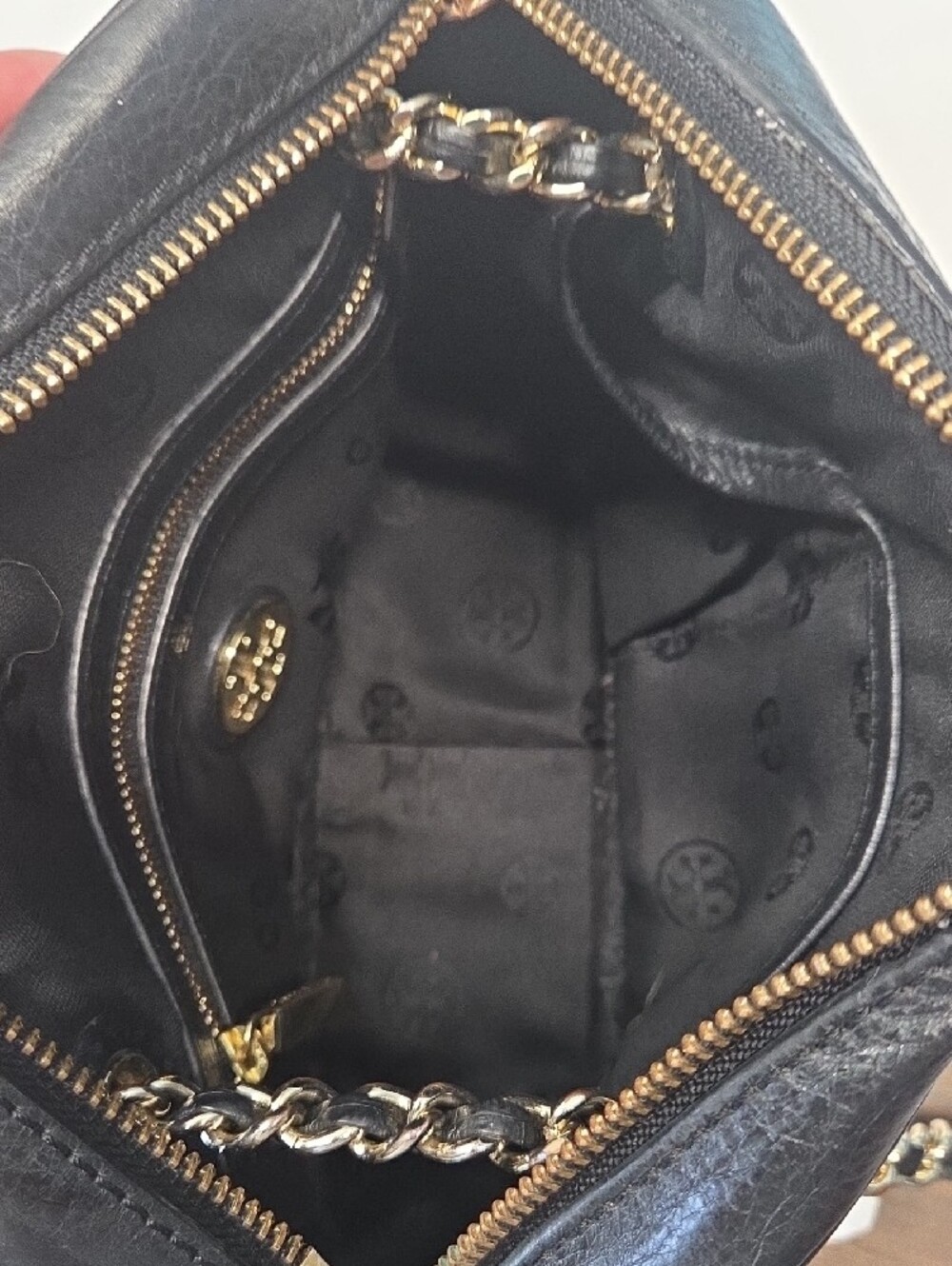 Tory Burch Black Leather Logo Chain Crossbody with Tassel - Picture 8 of 10